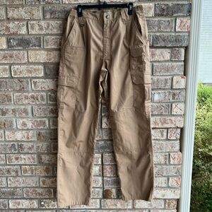 🍒💣 5.11 tan tactical cargo pants